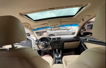 Volkswagen Jetta 2.0 Comfortline 120cv - Foto #9