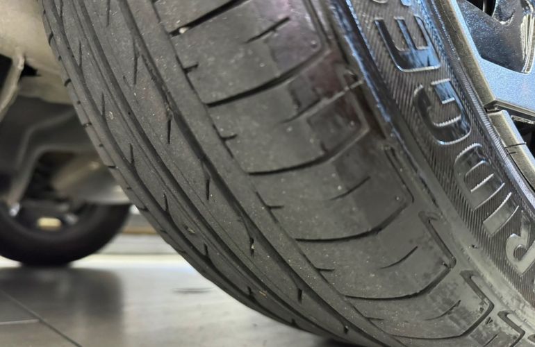 Chevrolet Onix 1.0 LT - Foto #10