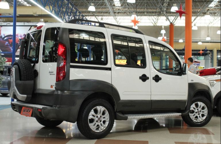 Fiat Doblo 1.8 MPi Adventure 16v - Foto #2