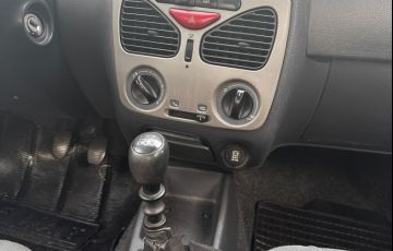 Fiat Siena 1.0 MPi El Celebration 8v - Foto #9