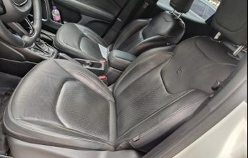 Fiat Toro 1.3 T270 Volcano (Aut) - Foto #6