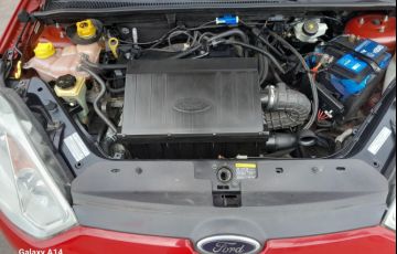 Ford Fiesta 1.6 MPi Hatch 8v - Foto #3