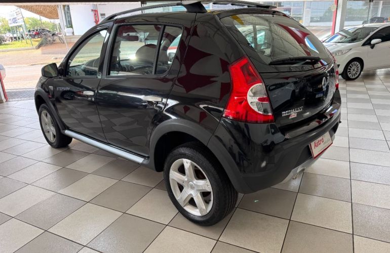 Renault Sandero Stepway 1.6 16V (Flex) - Foto #10