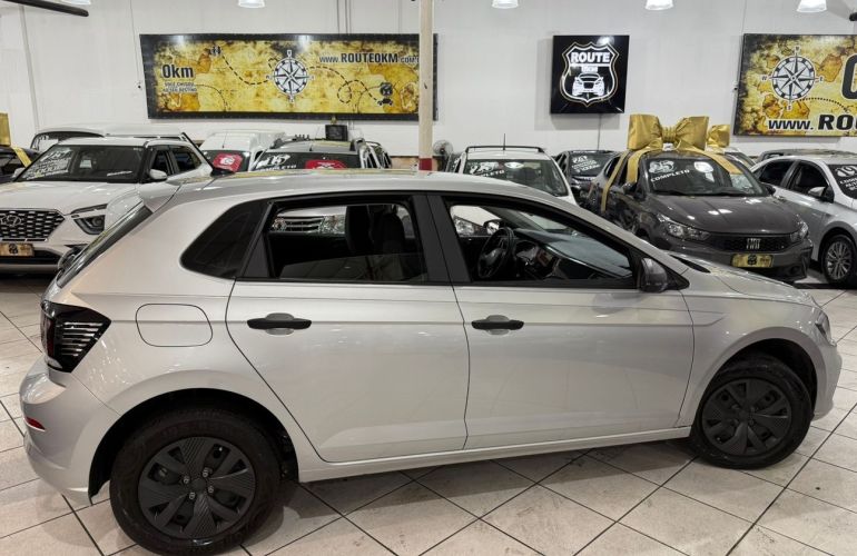 Volkswagen Polo 1.0 MPi Track - Foto #4