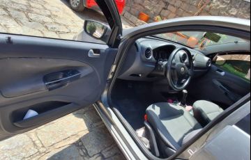 Volkswagen Voyage 1.0 Total Flex - Foto #10