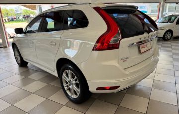 Volvo XC60 2.0 T5 Drive-E Dynamic - Foto #5