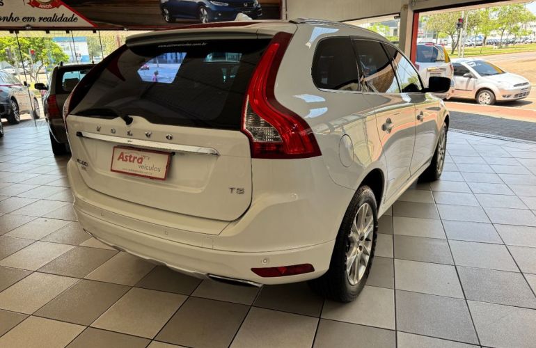 Volvo XC60 2.0 T5 Drive-E Dynamic - Foto #7