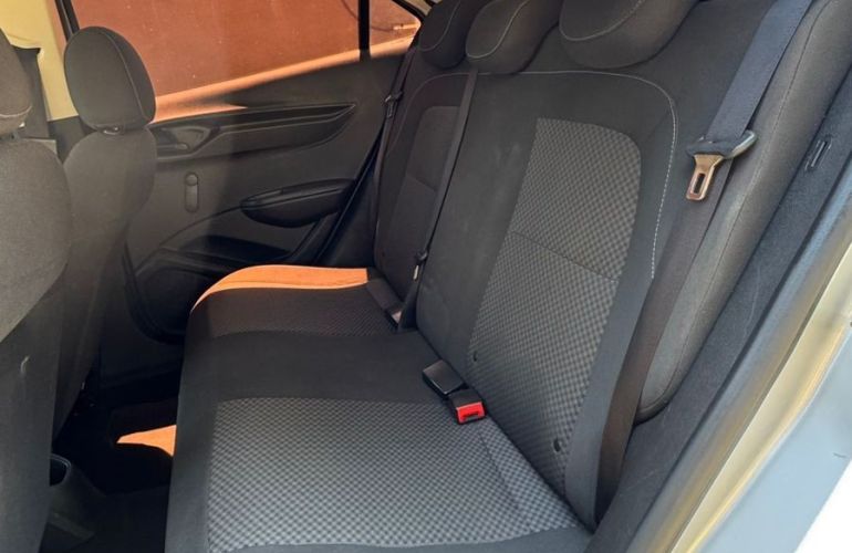 Chevrolet Onix 1.0 MPFi Joy 8v - Foto #9