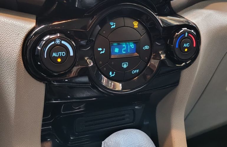 Ford Ecosport 2.0 Titanium 16v - Foto #8