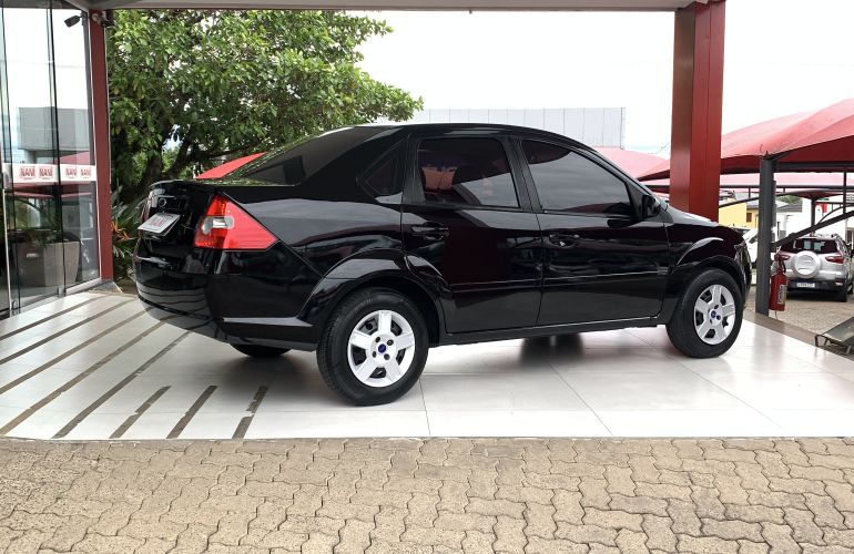 Ford Fiesta Sedan 1.6 (Flex) - Foto #4