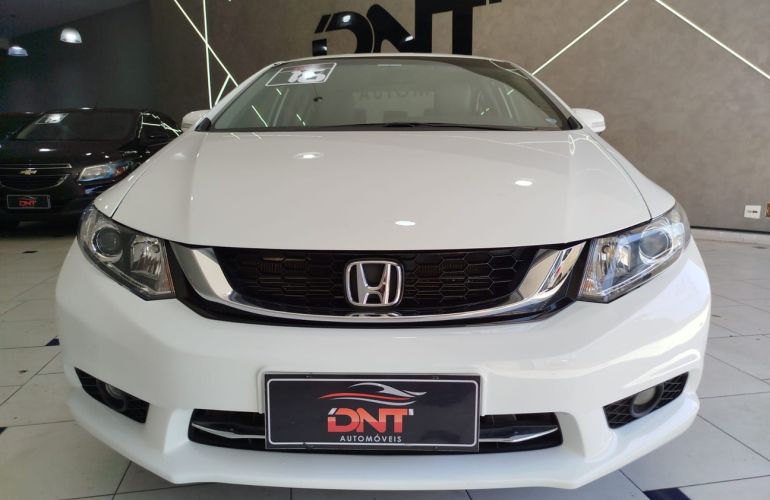 Honda Civic 2.0 LXR 16v - Foto #2