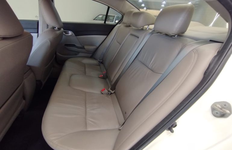 Honda Civic 2.0 LXR 16v - Foto #9