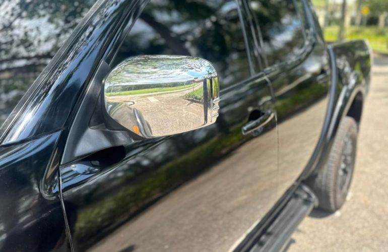 Mitsubishi L200 Triton 3.2 Hpe 4x4 CD 16V Turbo Intercooler Diesel 4p Automático - Foto #4