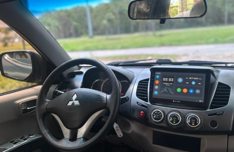 Mitsubishi L200 Triton 3.2 Hpe 4x4 CD 16V Turbo Intercooler Diesel 4p Automático - Foto #8