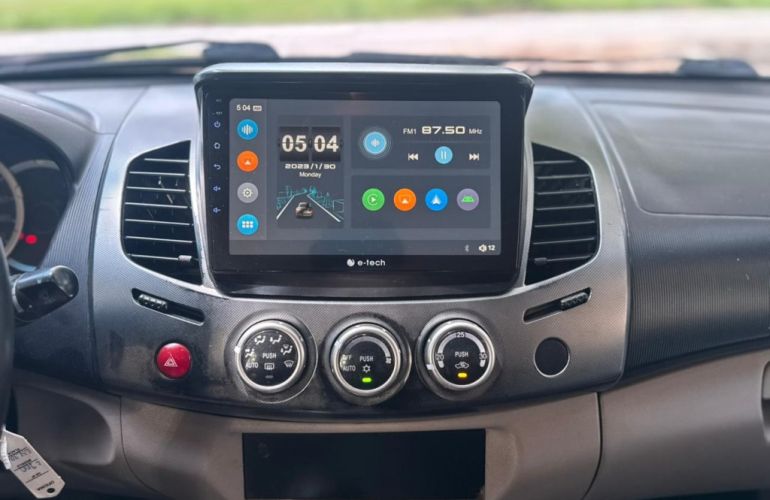 Mitsubishi L200 Triton 3.2 Hpe 4x4 CD 16V Turbo Intercooler Diesel 4p Automático - Foto #9