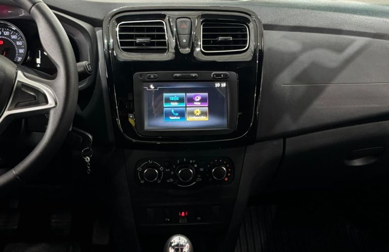 Renault Logan 1.0 12v Sce Zen - Foto #9