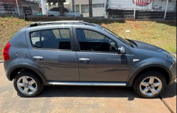 Renault Sandero 1.6 Stepway 16v - Foto #4