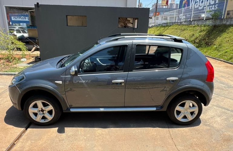 Renault Sandero 1.6 Stepway 16v - Foto #5