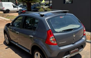 Renault Sandero 1.6 Stepway 16v - Foto #8