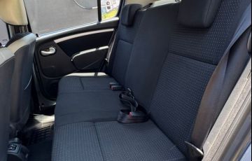 Renault Sandero 1.6 Stepway 16v - Foto #9