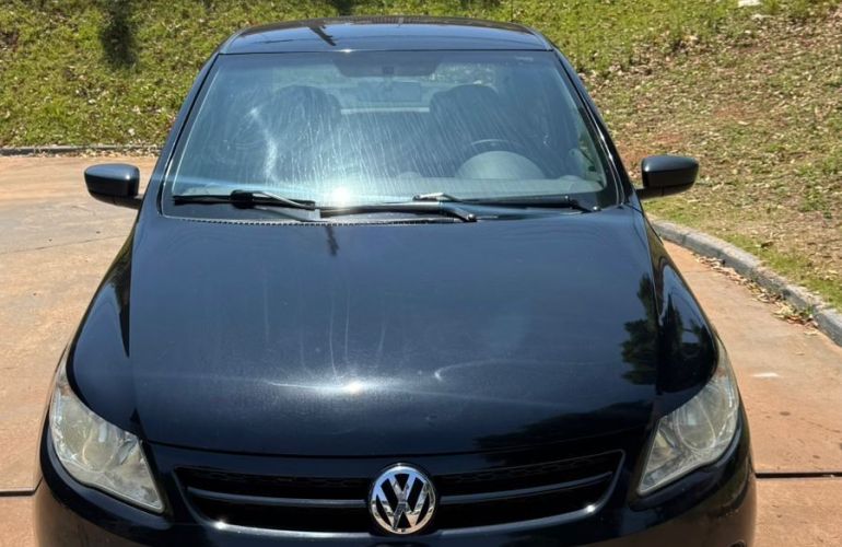 Volkswagen Voyage 1.6 Mi 8v - Foto #1