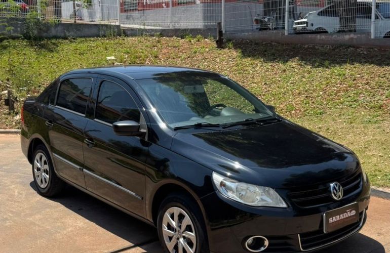 Volkswagen Voyage 1.6 Mi 8v - Foto #3