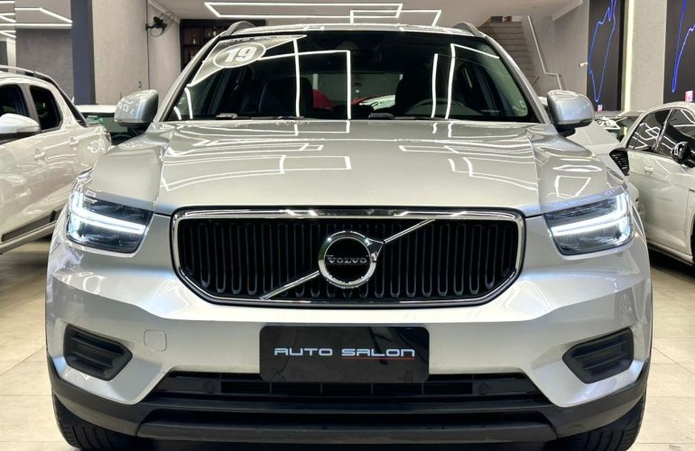 Volvo XC40 2.0 T4 - Foto #2