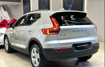 Volvo XC40 2.0 T4 - Foto #4