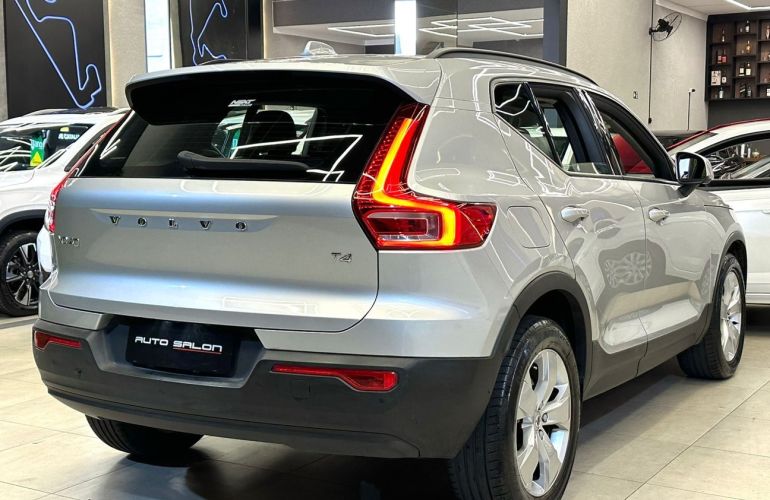 Volvo XC40 2.0 T4 - Foto #6