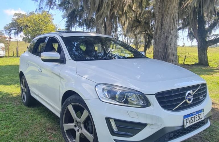 Volvo XC60 2.0 T5 Drive-E R-Design - Foto #4