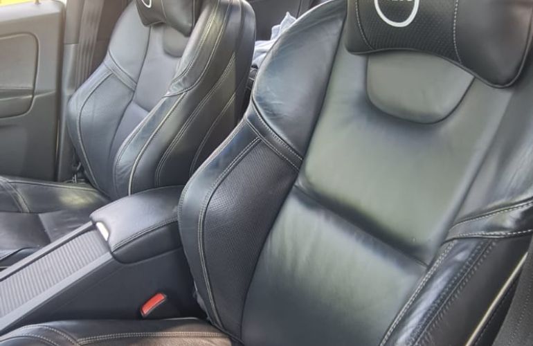 Volvo XC60 2.0 T5 Drive-E R-Design - Foto #5