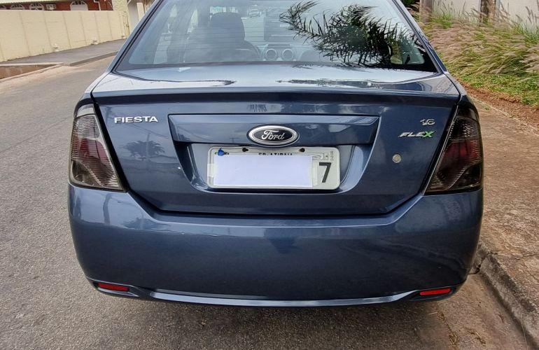 Ford Fiesta Sedan 1.6 Rocam (Flex) - Foto #2