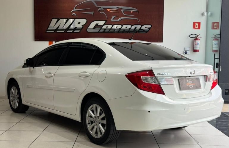 Honda Civic 1.8 LXS 16v - Foto #3