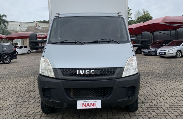 Iveco Daily 3.0 55C17 CS 3750 - Foto #2