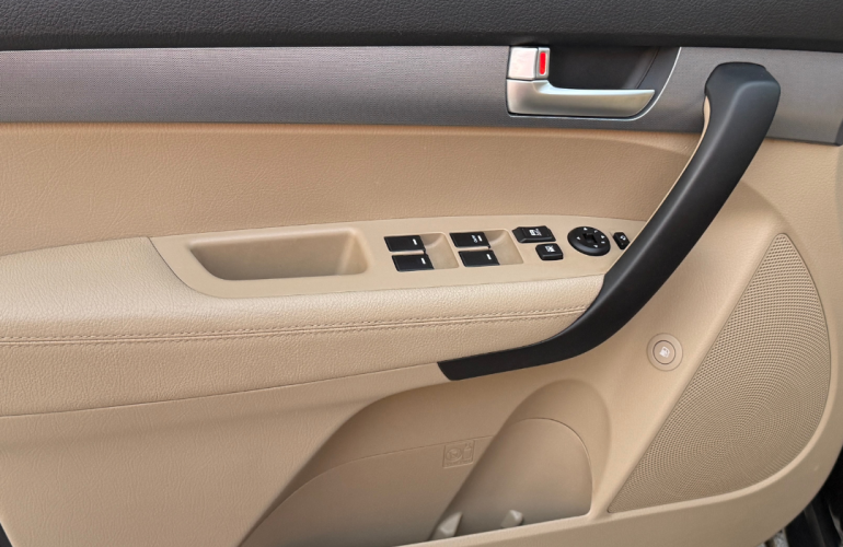 Kia Sorento 2.4 EX (Aut) - Foto #7