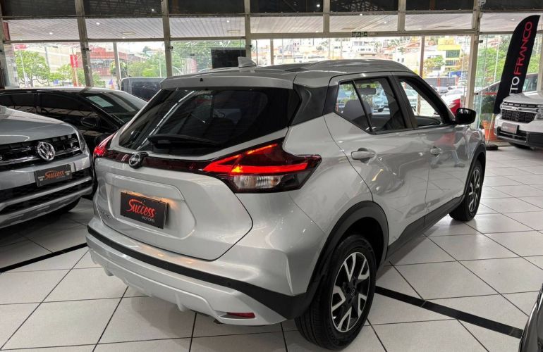 Nissan Kicks 1.6 16V Sense - Foto #2