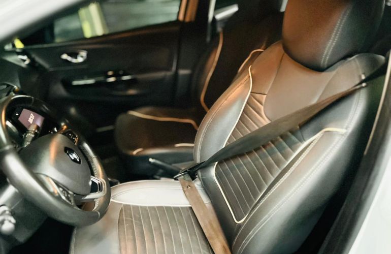 Renault Captur Intense 1.6 16v SCe X-Tronic - Foto #4