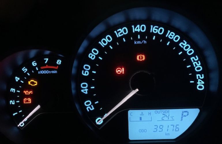 Toyota Corolla 1.8 GLi Upper Multi-Drive (Flex) - Foto #2