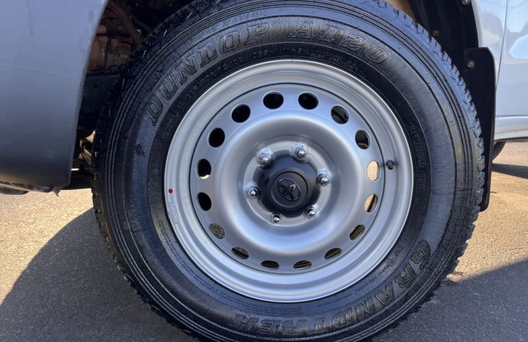 Toyota Hilux 3.0 TDI 4x4 CS Chassi - Foto #7