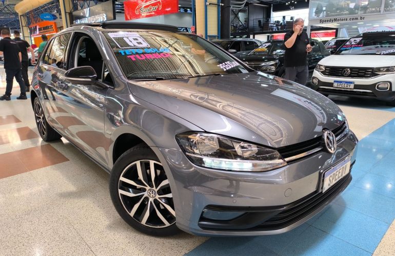 Volkswagen Golf 1.0 200 TSi Total Comfortline - Foto #2