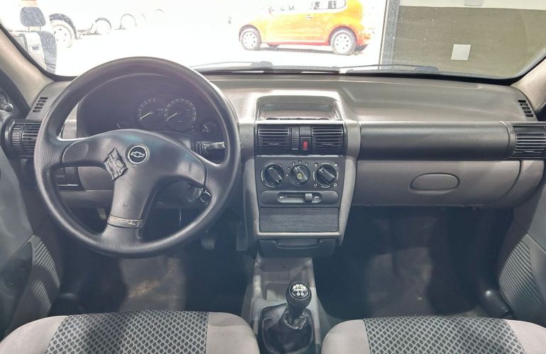 Chevrolet Classic 1.0 MPFi LS 8V Flex 4p Manual - Foto #8