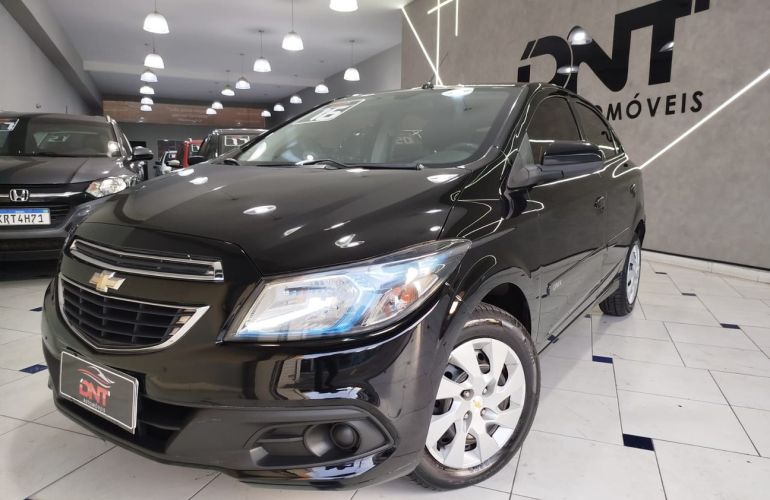 Chevrolet Onix 1.4 MPFi LT 8v - Foto #1