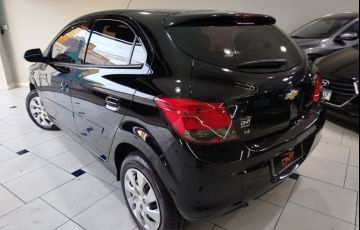 Chevrolet Onix 1.4 MPFi LT 8v - Foto #6