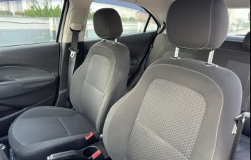 Chevrolet Onix 1.0 MPFi LT 8v - Foto #6