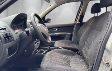 Fiat Palio 1.4 Trekking Weekend 8v - Foto #5