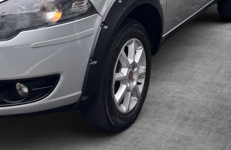 Fiat Palio 1.4 Trekking Weekend 8v - Foto #6