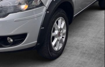 Fiat Palio 1.4 Trekking Weekend 8v - Foto #6