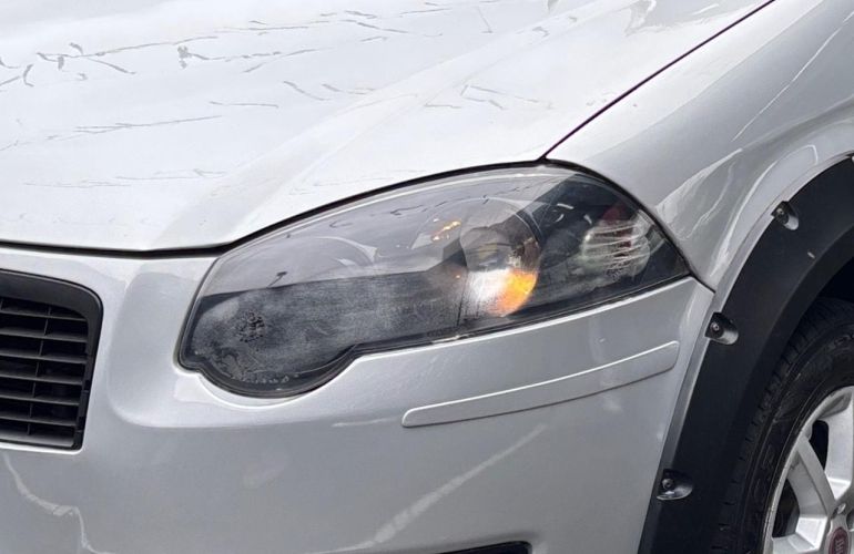 Fiat Palio 1.4 Trekking Weekend 8v - Foto #7