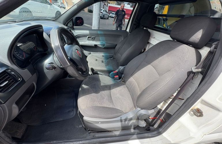 Fiat Strada 1.4 MPi Hard Working CS 8v - Foto #7