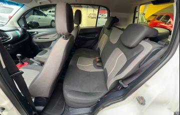 Fiat Uno 1.0 Evo Way 8v - Foto #8